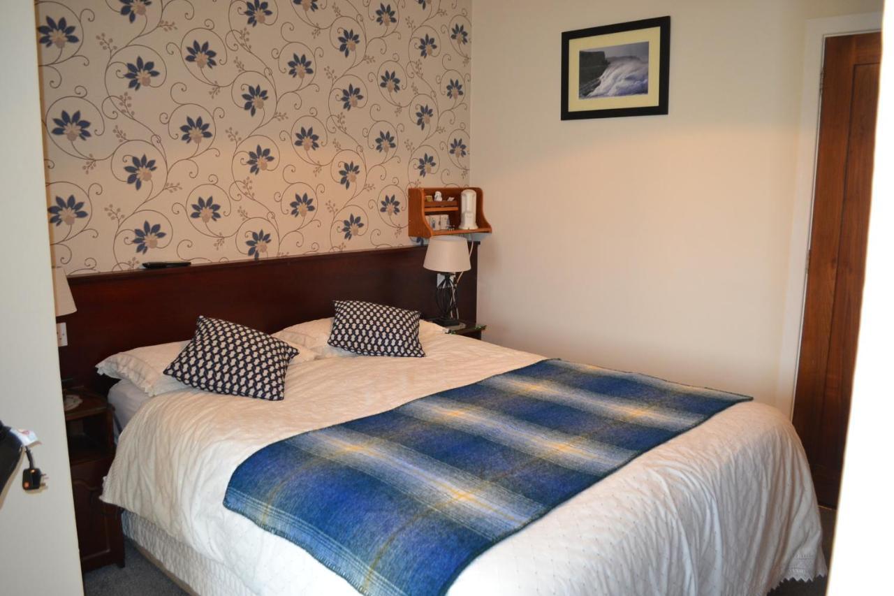 Churchfield B&B Doolin Exteriör bild