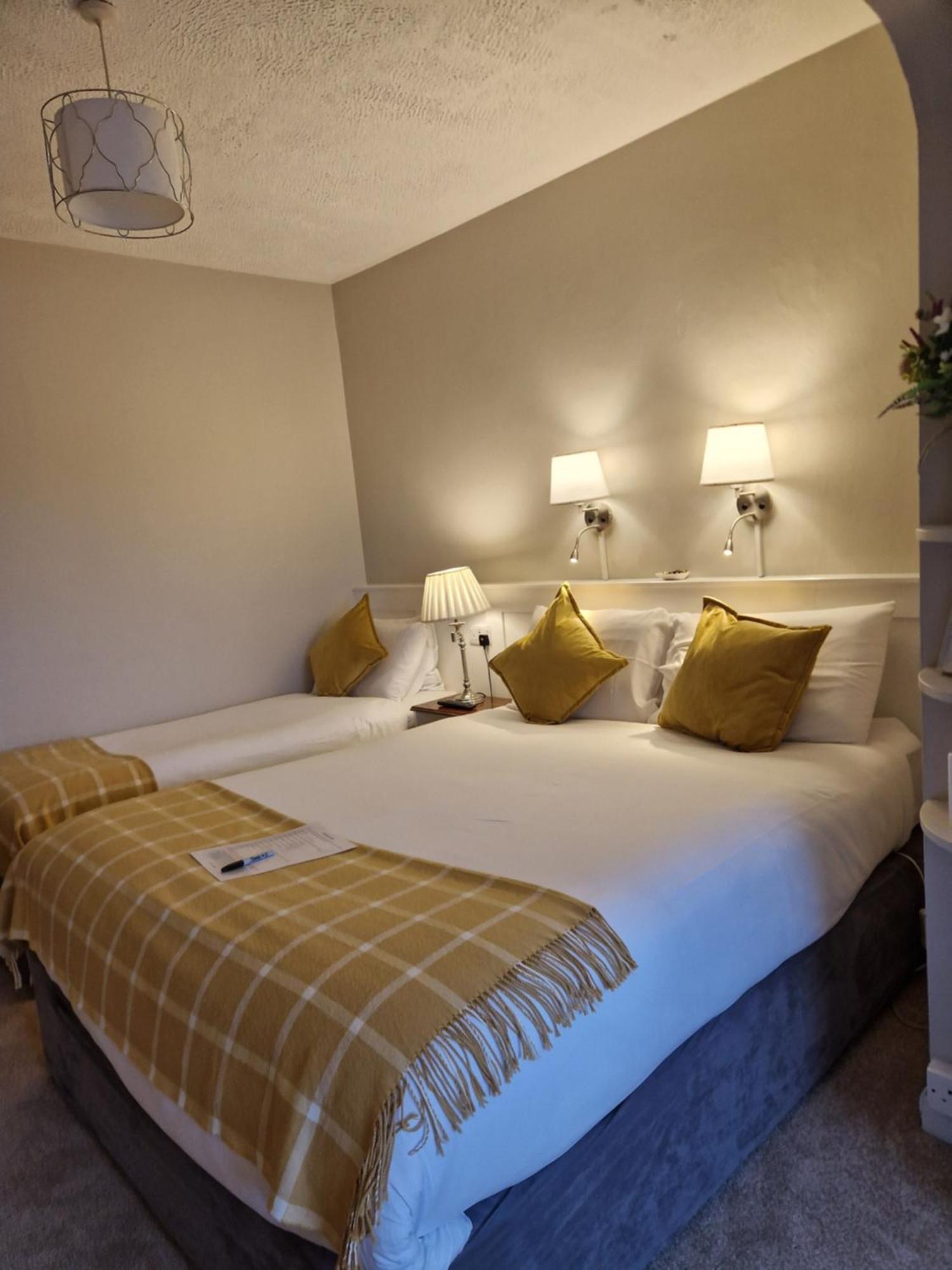 Churchfield B&B Doolin Exteriör bild